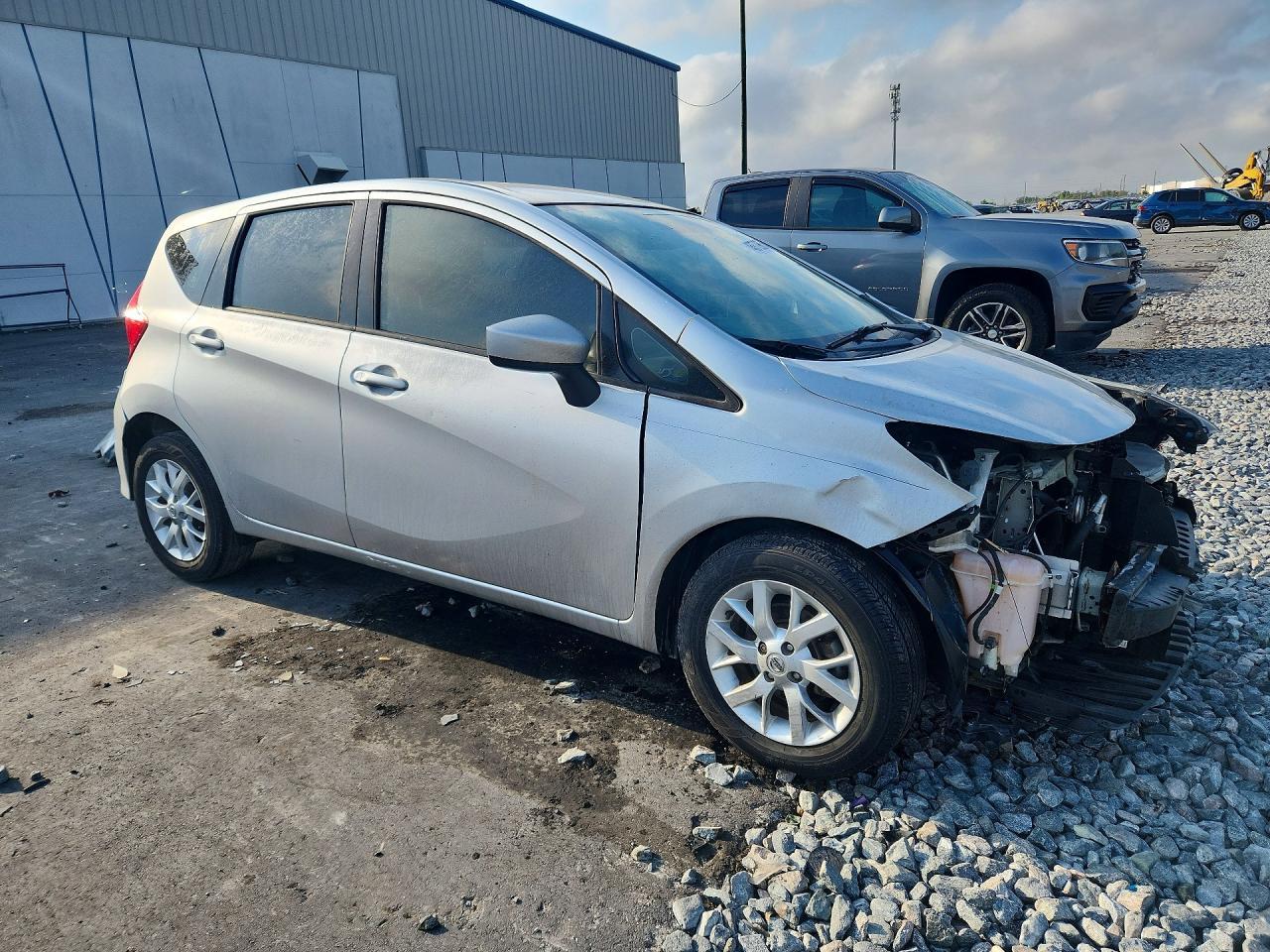 2017 NISSAN Versa Note