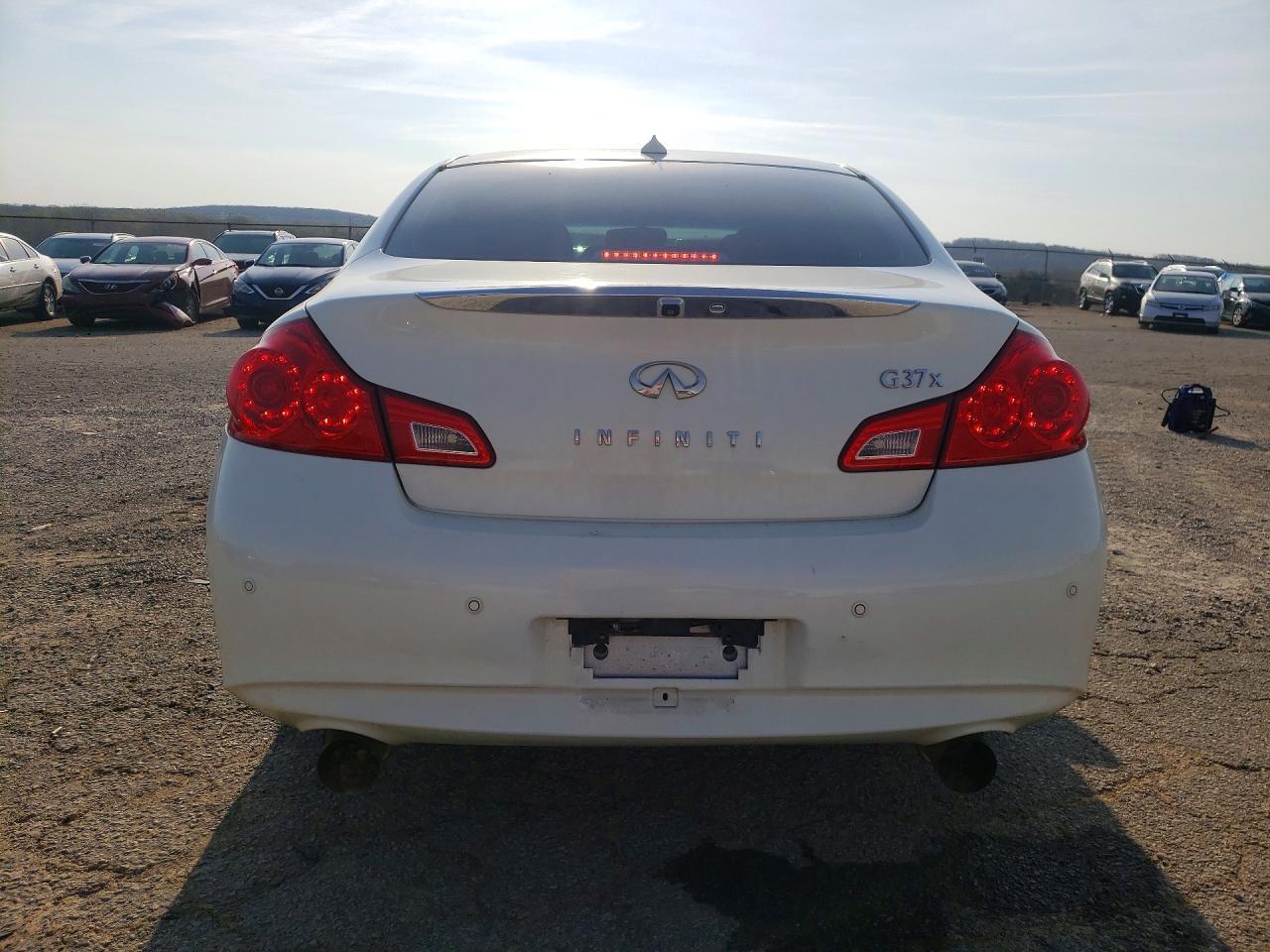 2012 INFINITI G37