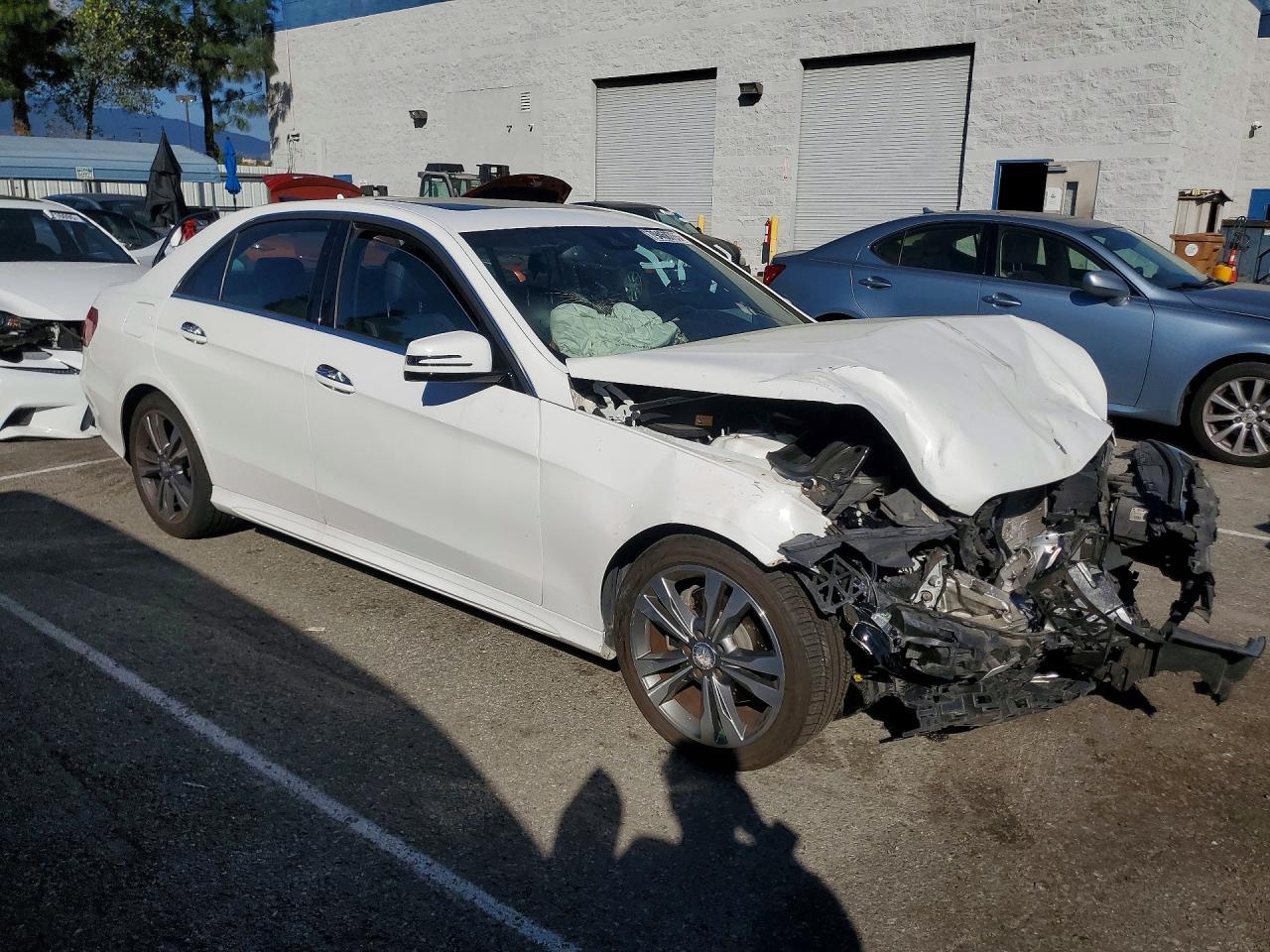 2015 MERCEDES-BENZ E-Class