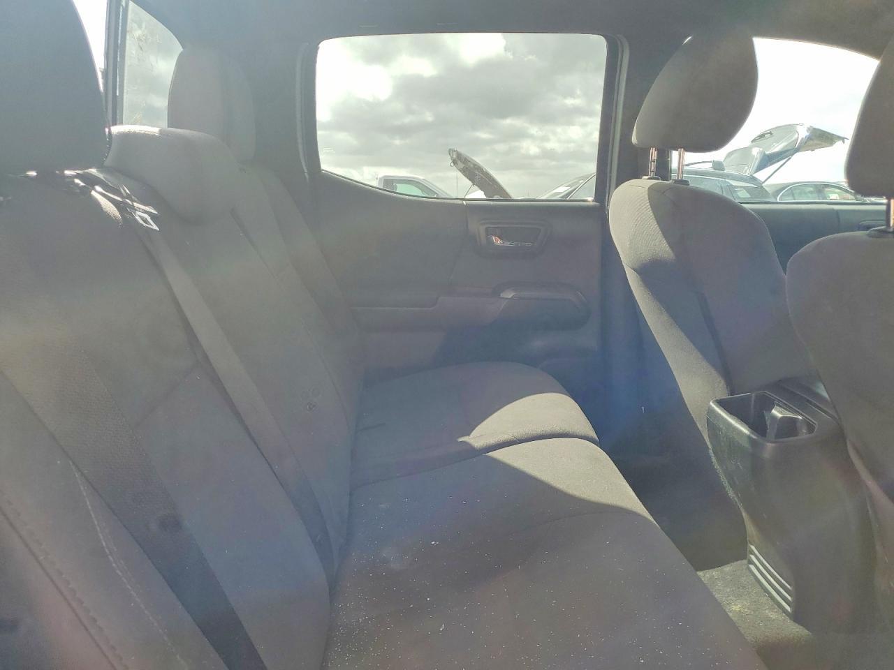 2018 TOYOTA TACOMA