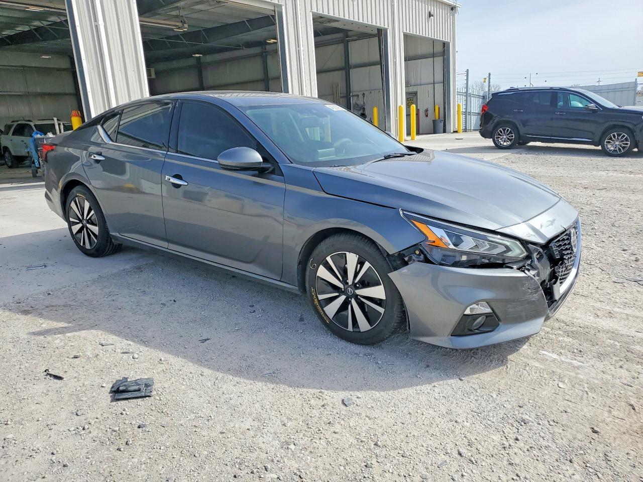 2019 NISSAN ALTIMA