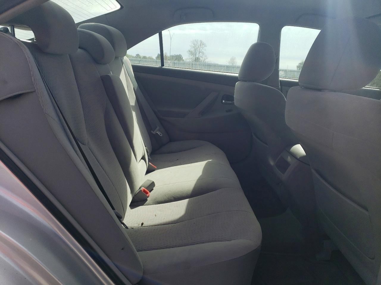 2011 TOYOTA CAMRY