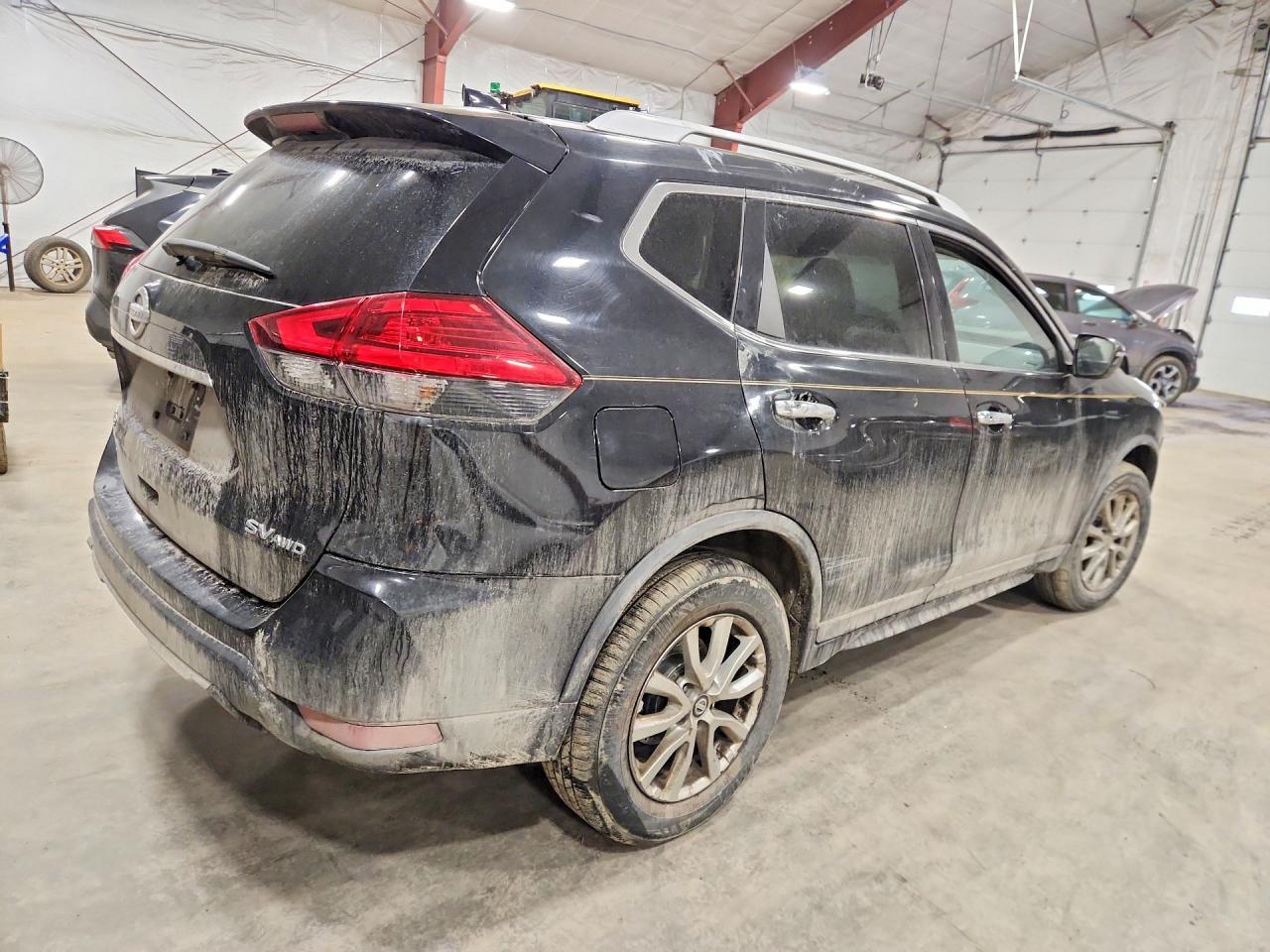 2017 NISSAN ROGUE