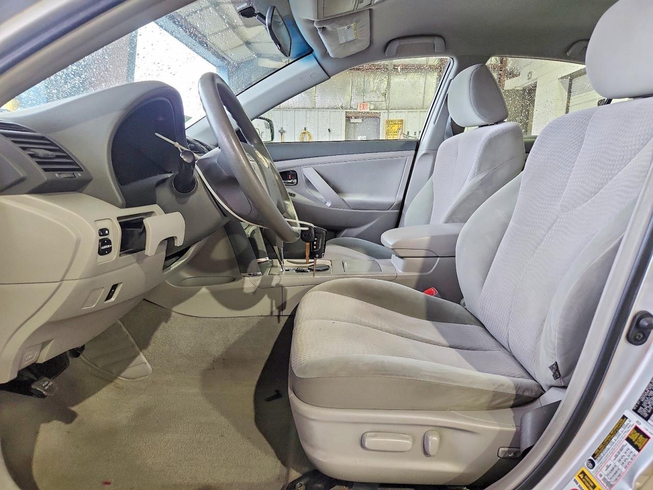 2011 TOYOTA CAMRY