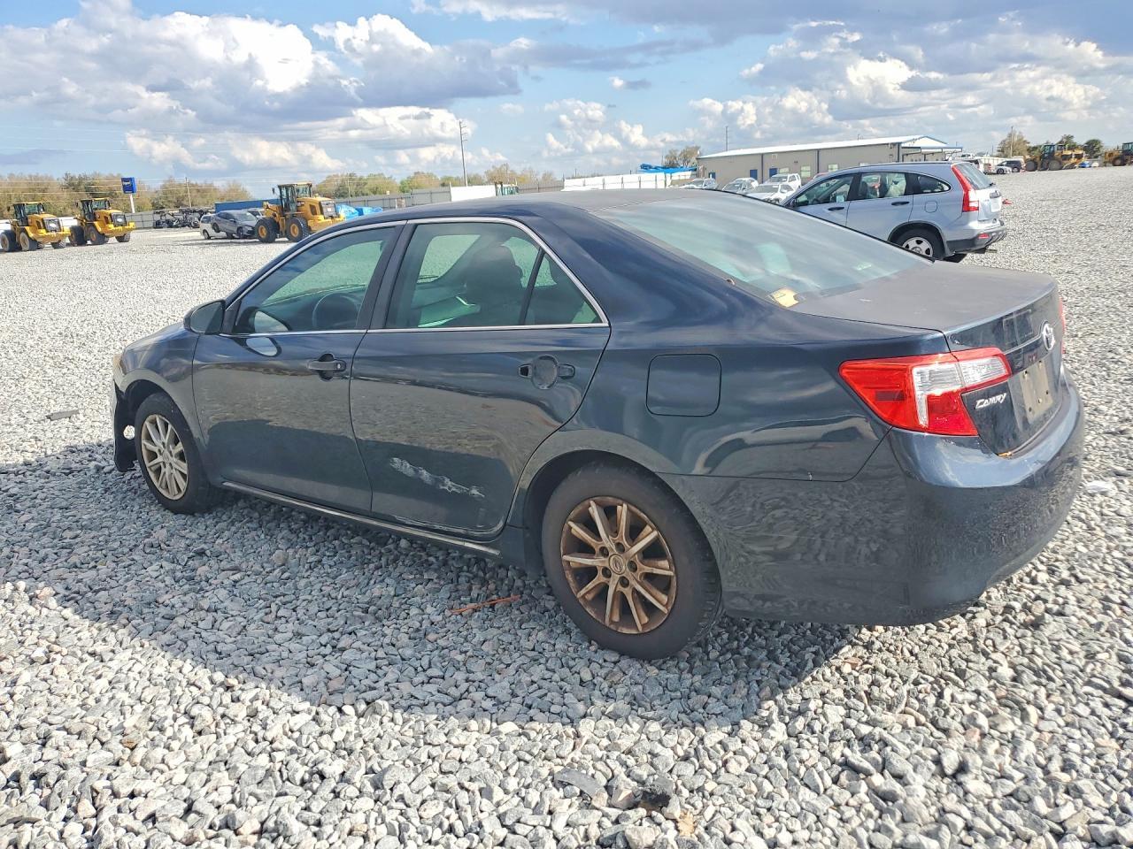 2013 TOYOTA CAMRY