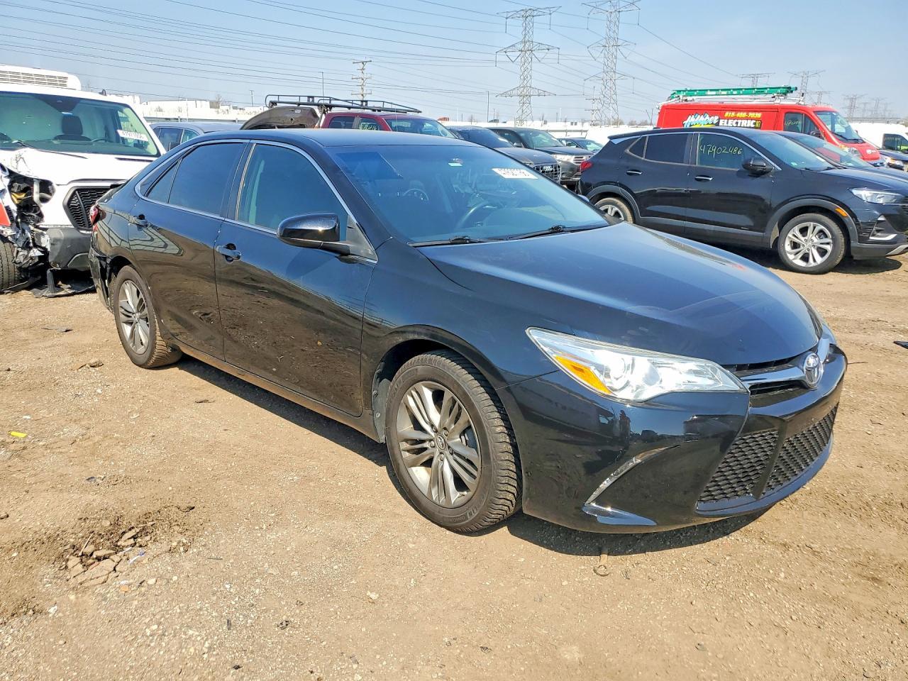 2016 TOYOTA CAMRY