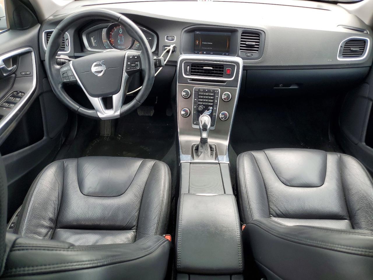 2014 VOLVO S60