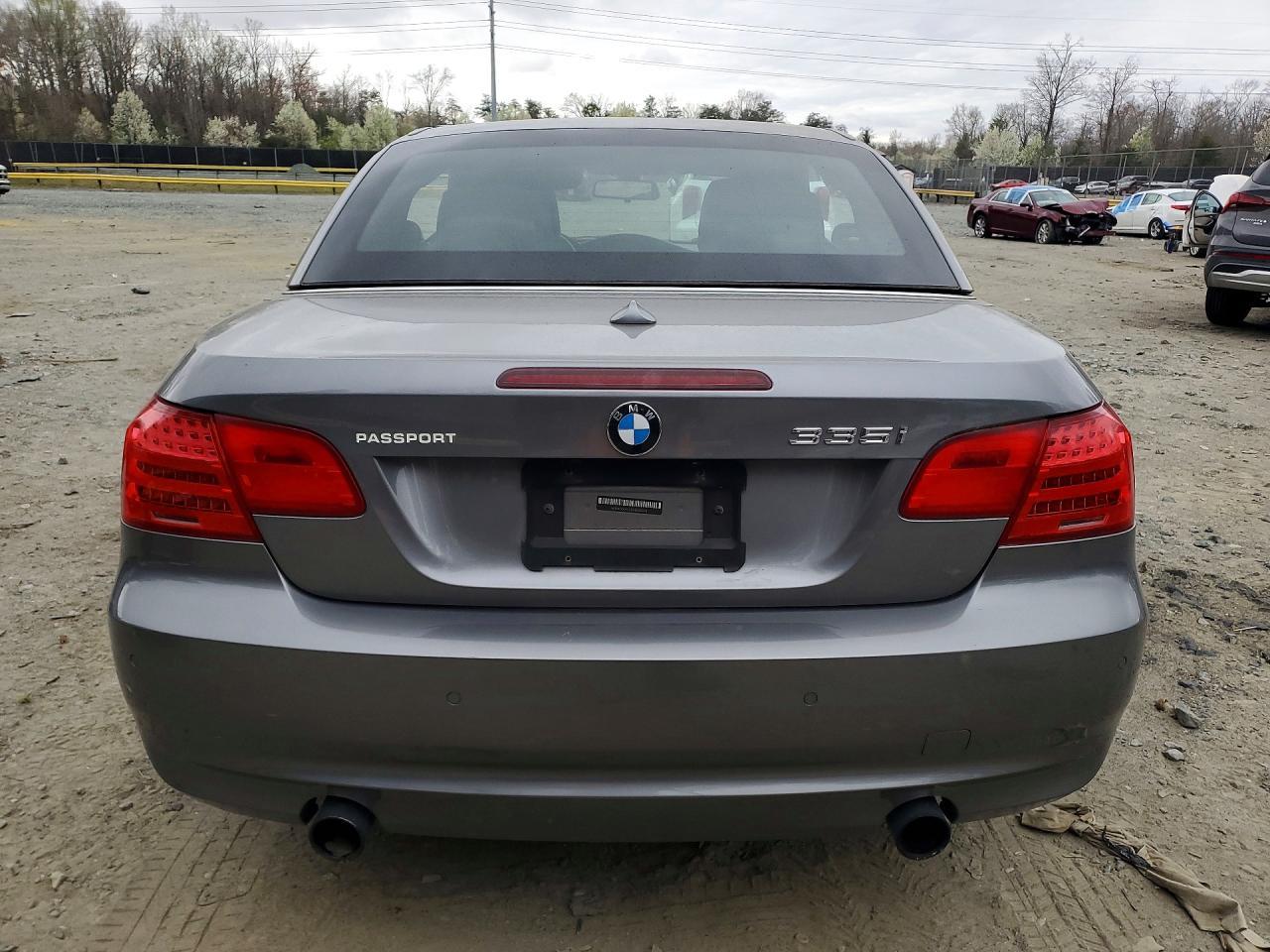 2011 BMW 3 SERIES