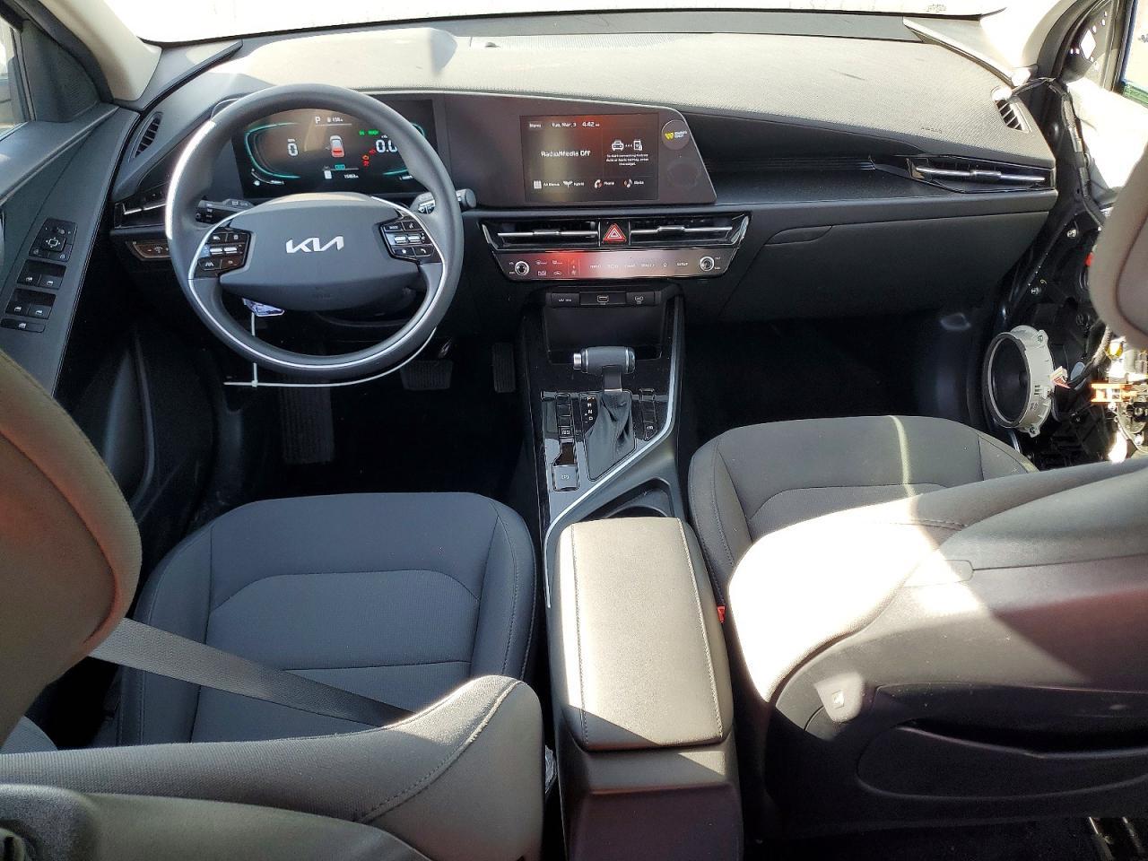 2025 KIA Niro