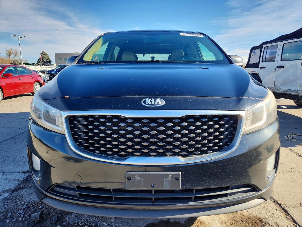 2015 KIA SEDONA