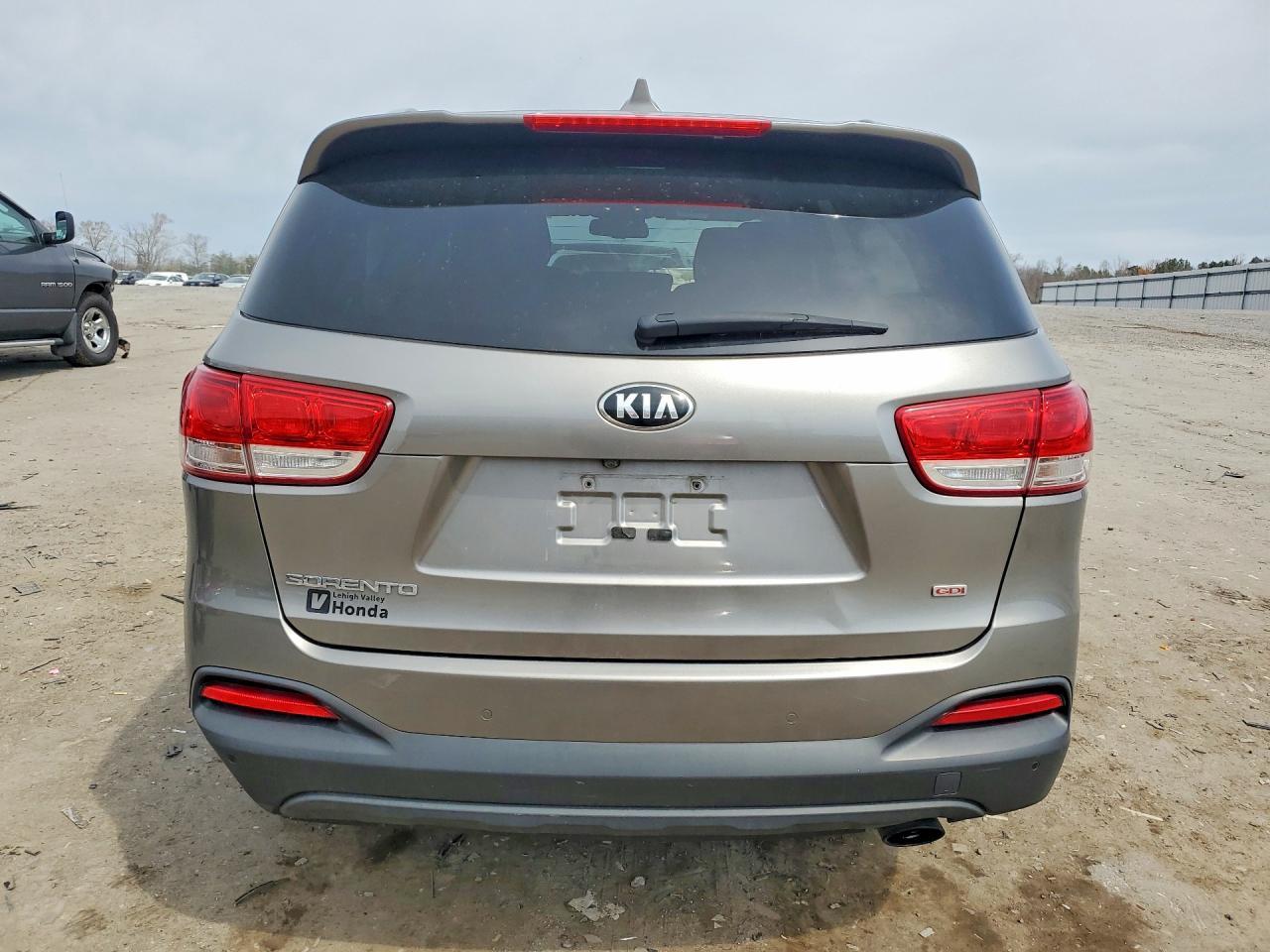 2016 KIA SORENTO
