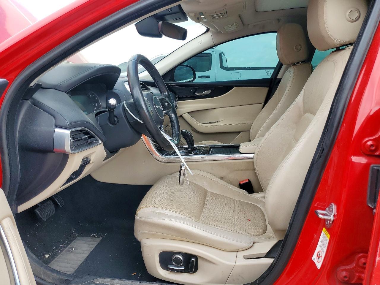 2020 JAGUAR XE