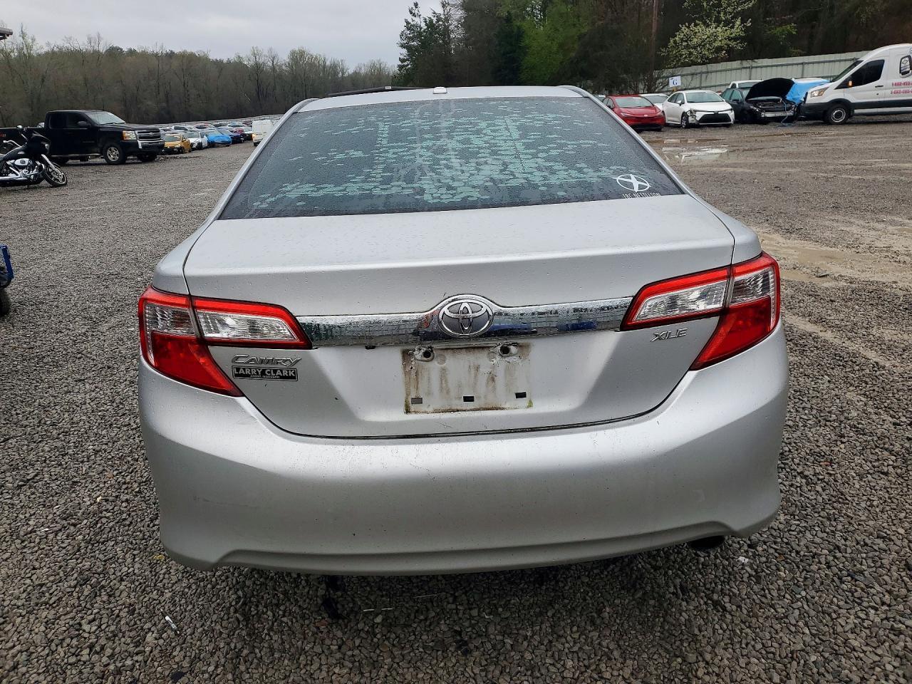 2014 TOYOTA CAMRY