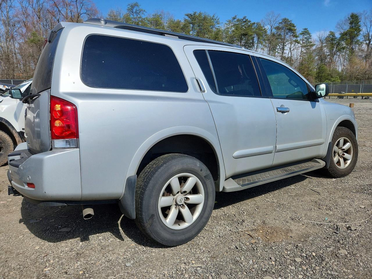 2015 NISSAN Armada
