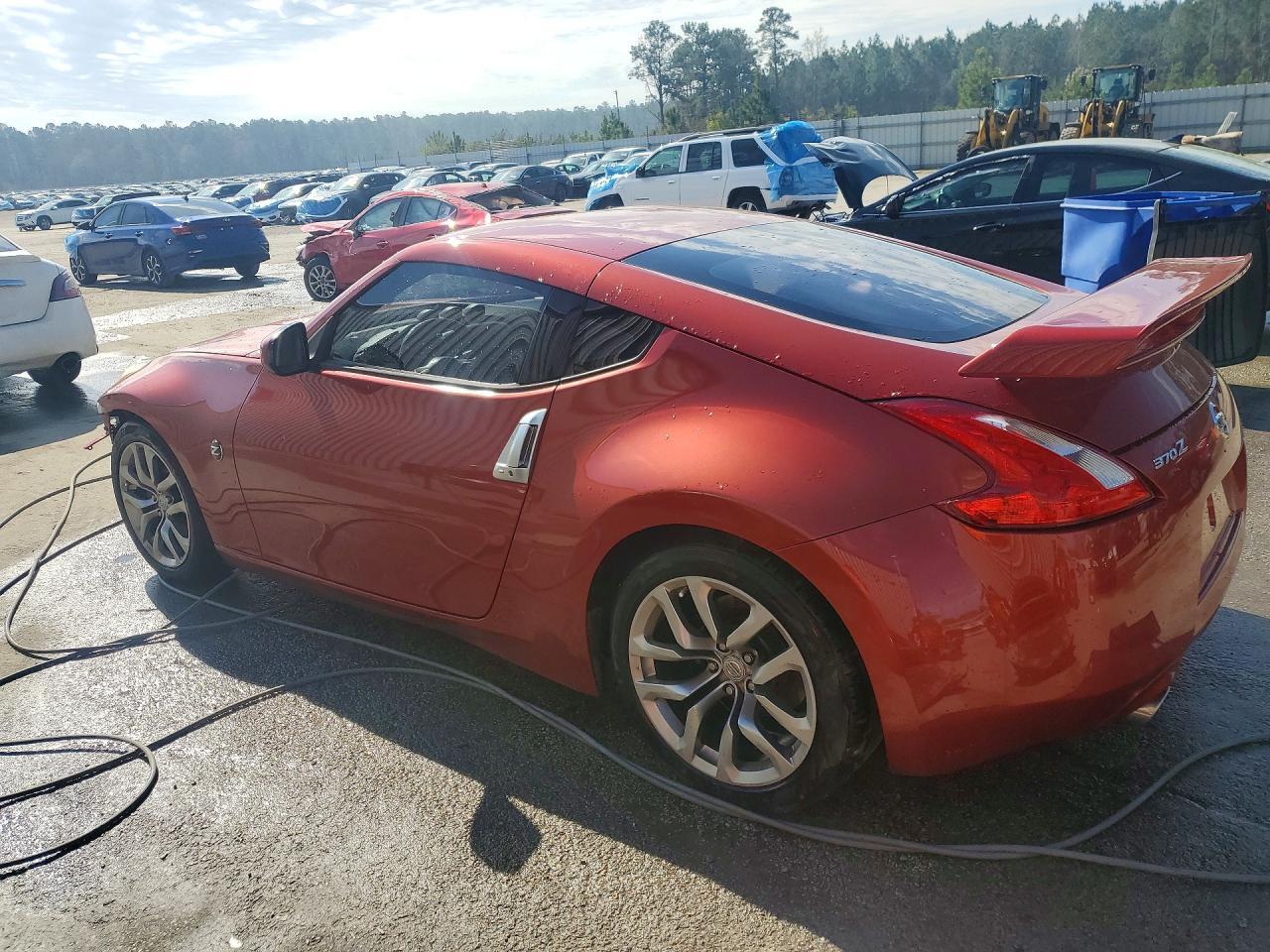 2014 NISSAN 370Z