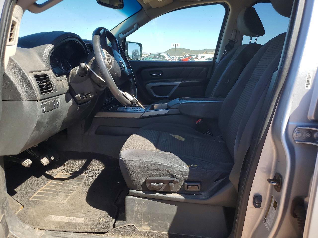 2015 NISSAN Armada