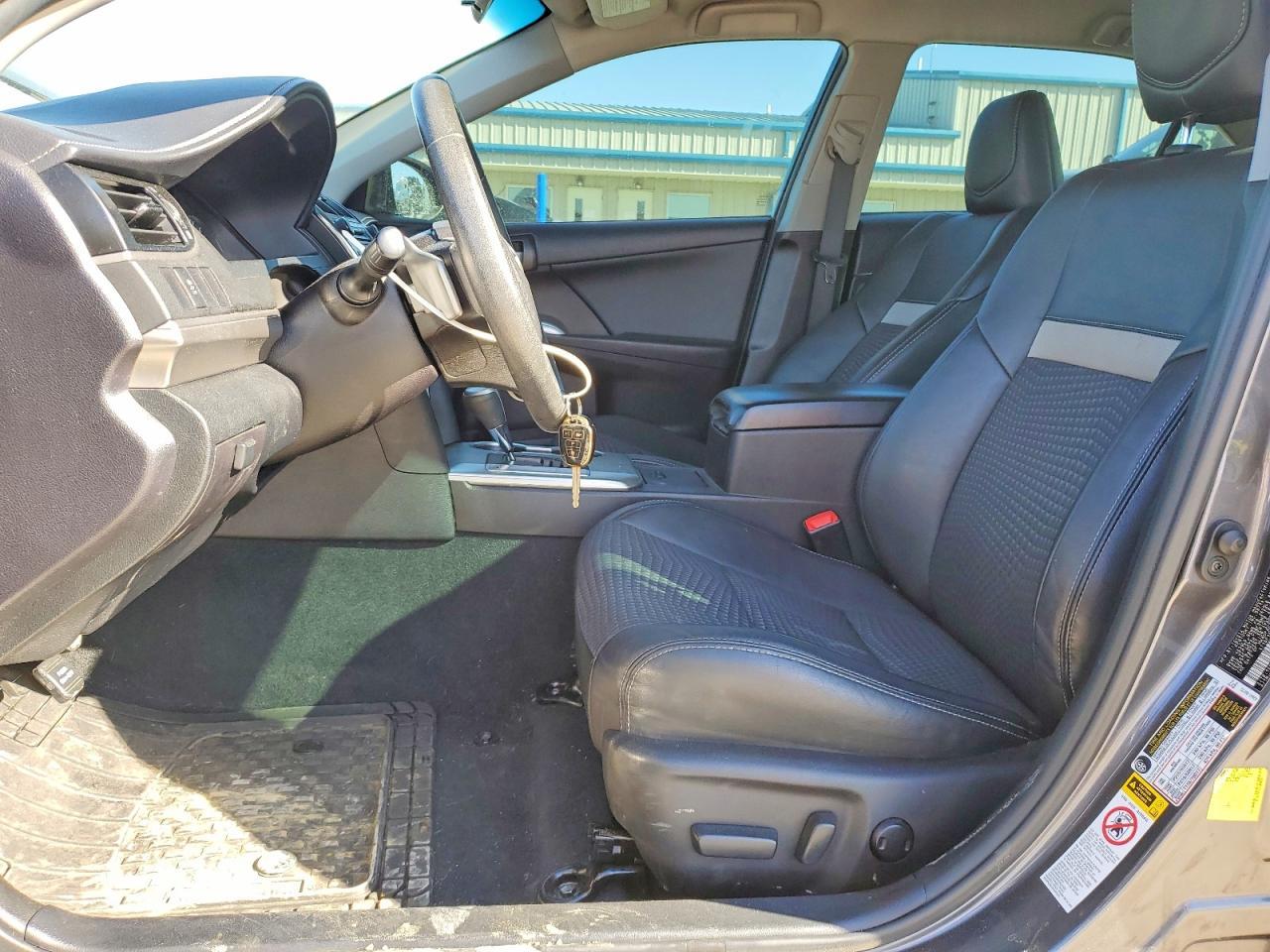 2014 TOYOTA CAMRY