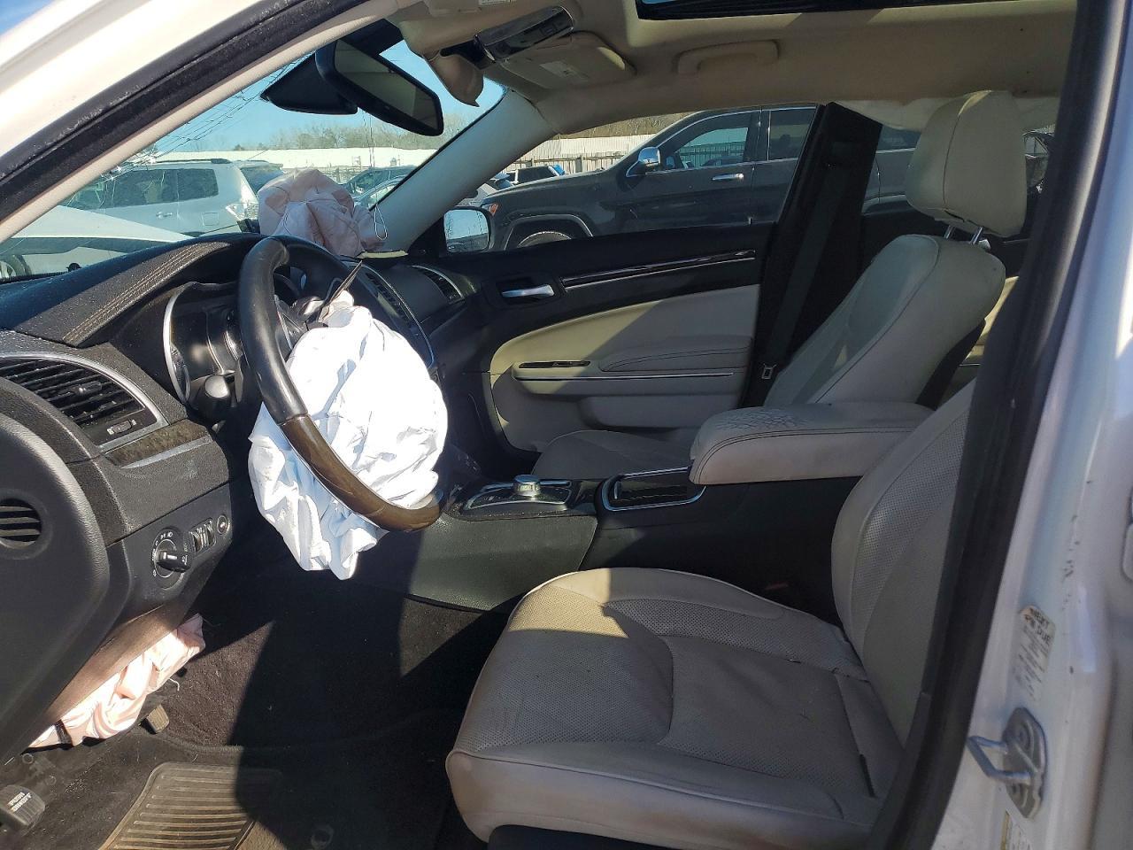 2016 CHRYSLER 300