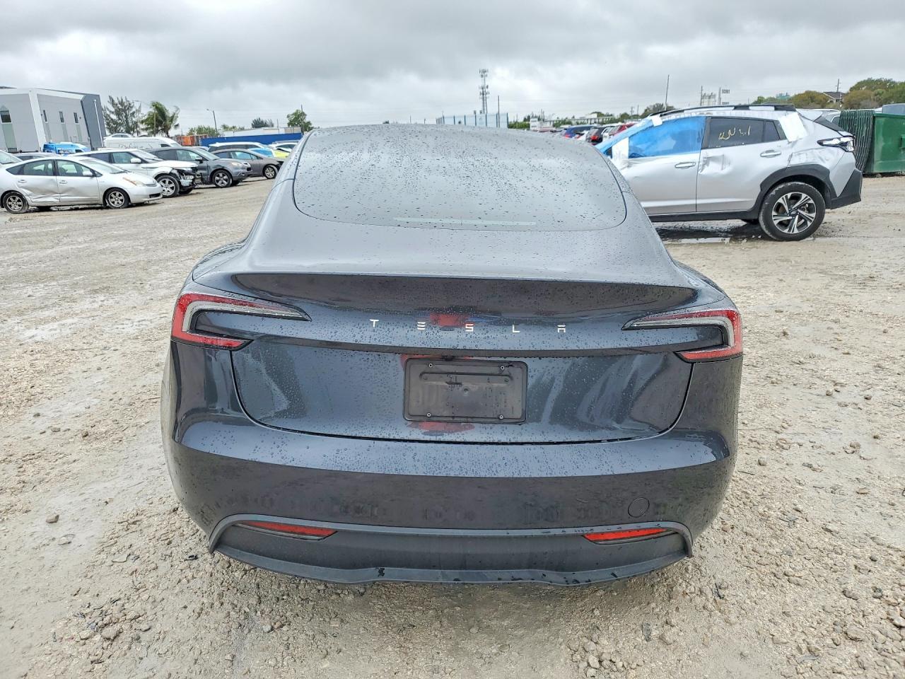 2025 TESLA MODEL 3