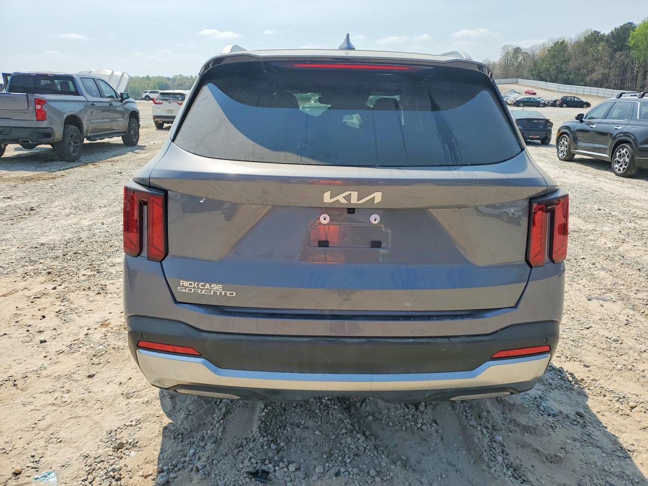 2025 KIA SORENTO