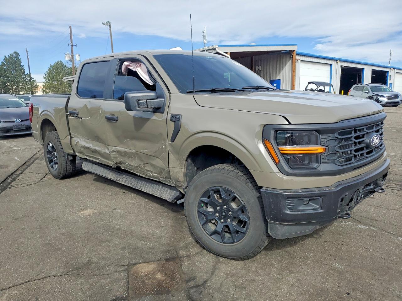 2025 FORD F-150 Lightning