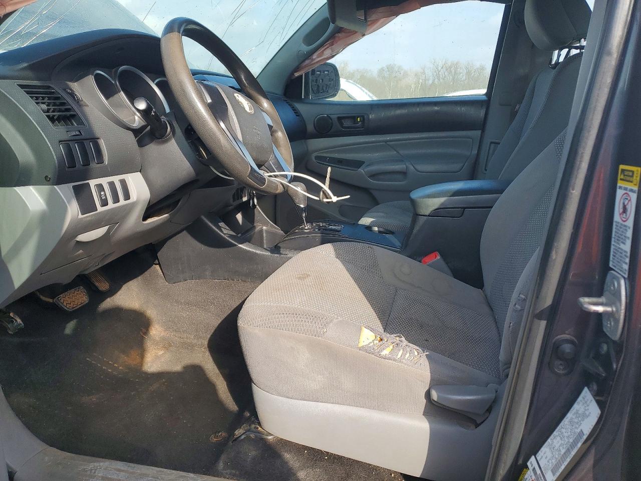 2012 TOYOTA TACOMA