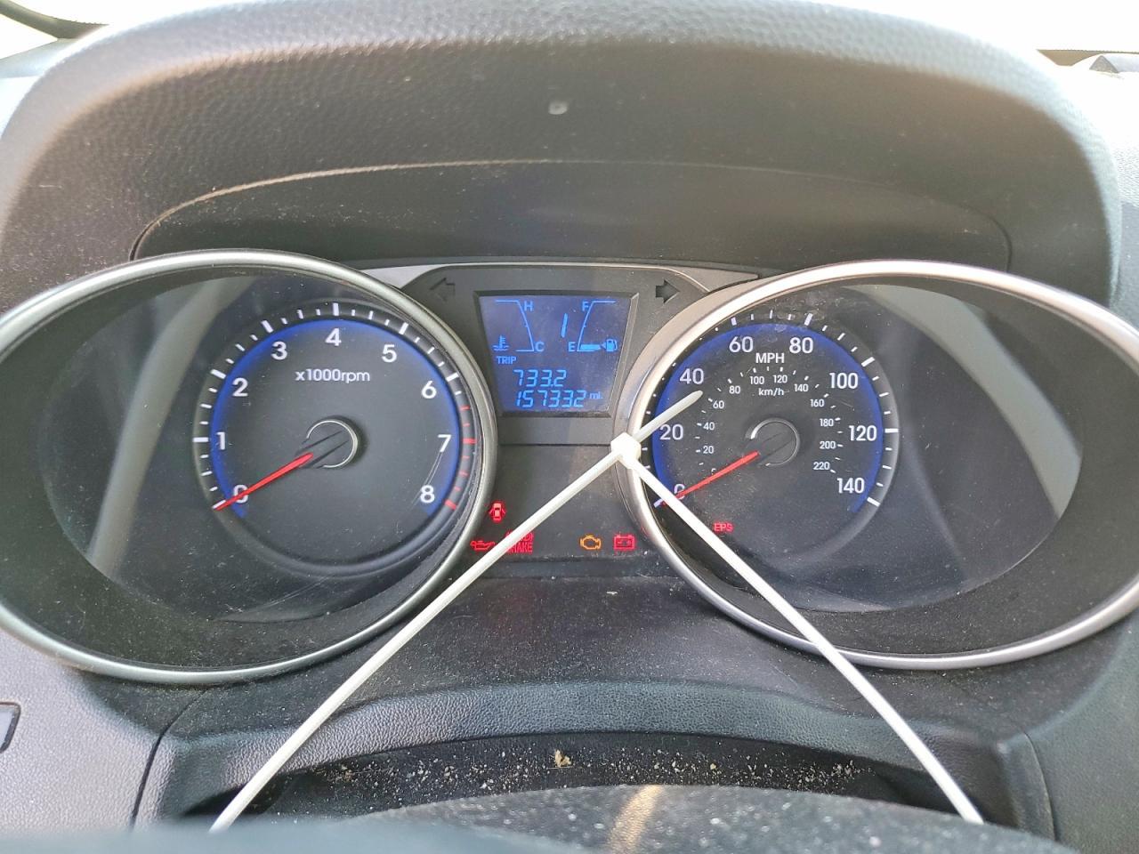 2011 HYUNDAI TUCSON