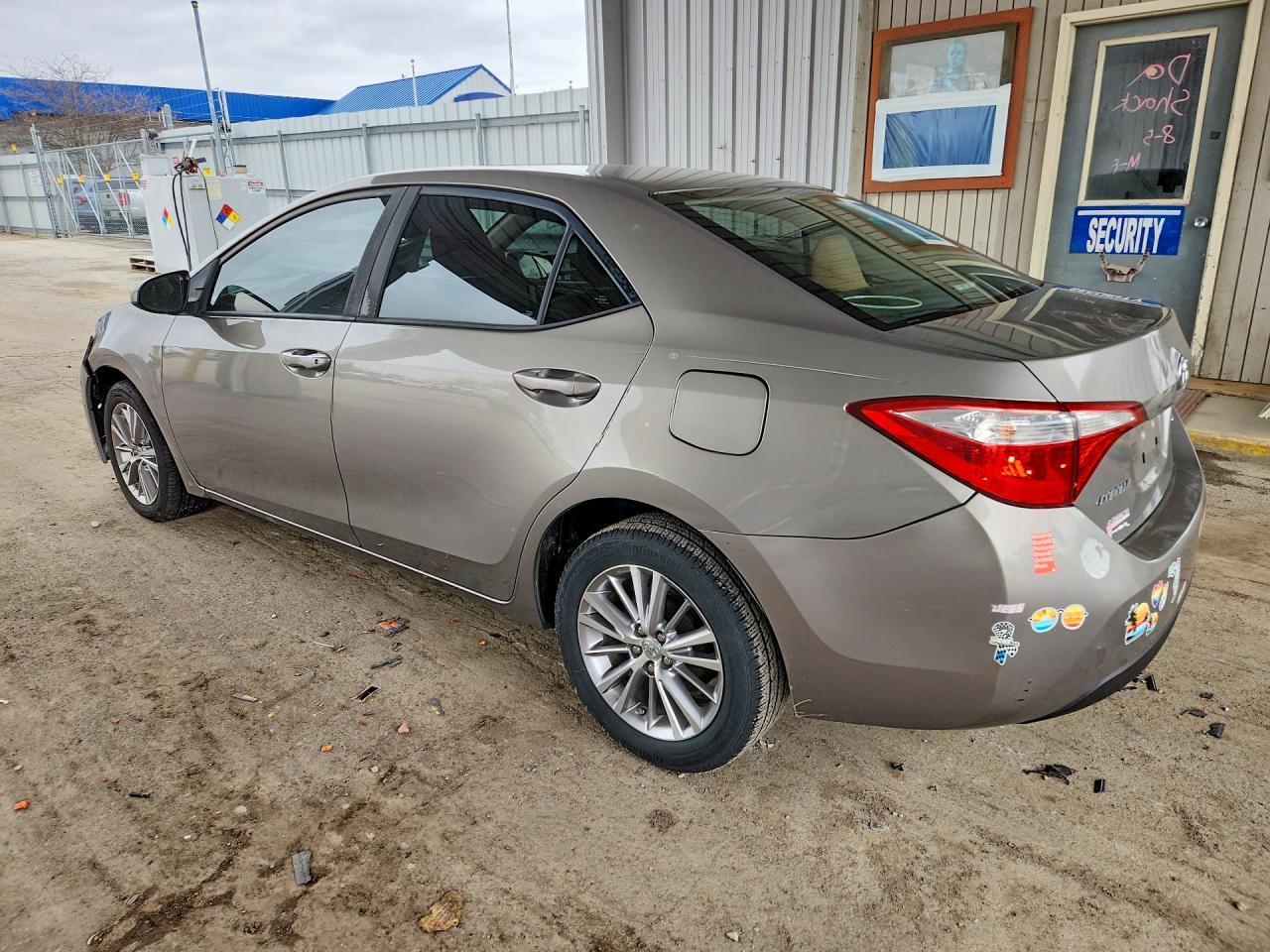 2015 TOYOTA COROLLA