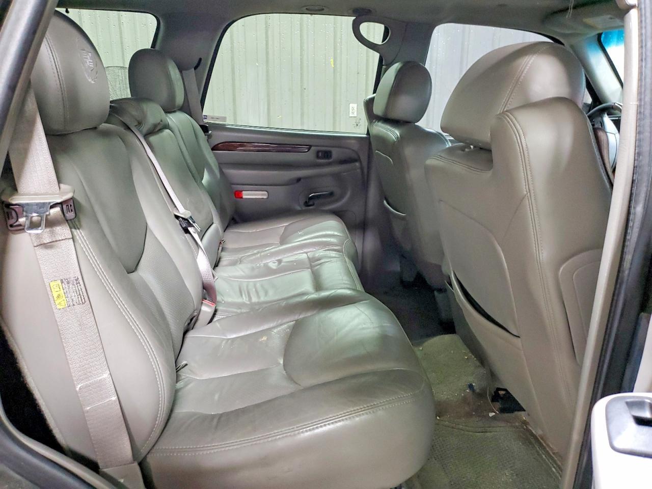 2003 CADILLAC ESCALADE