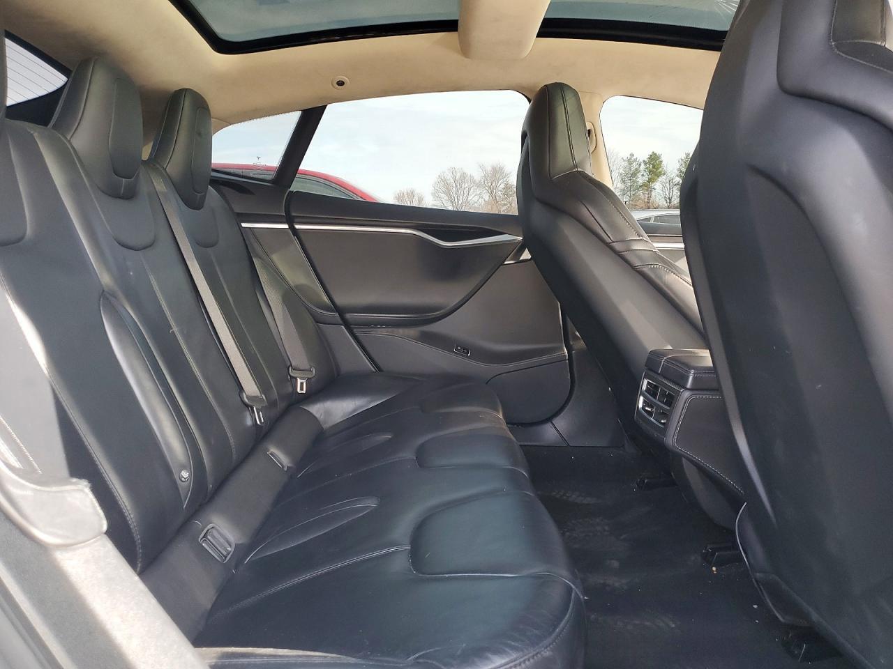 2015 TESLA MODEL S