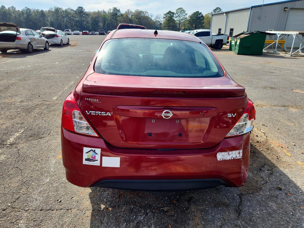 2017 NISSAN VERSA