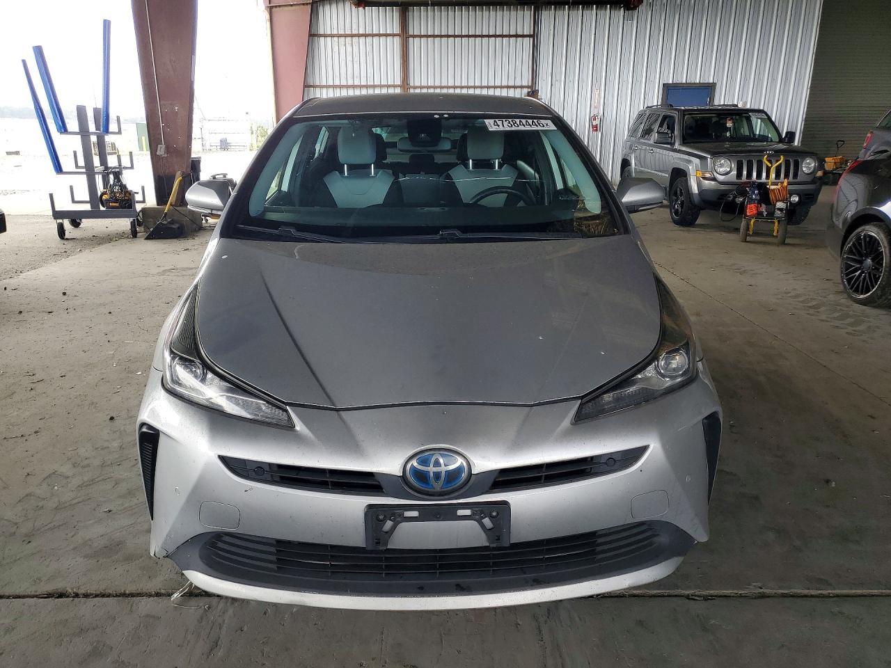 2019 TOYOTA PRIUS