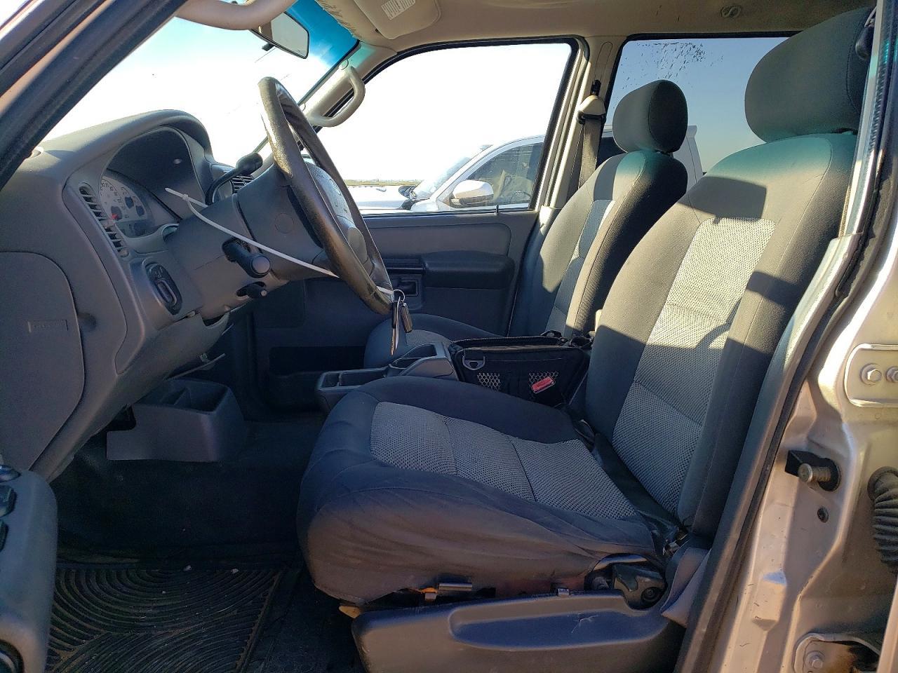 2004 FORD Explorer Sport Trac