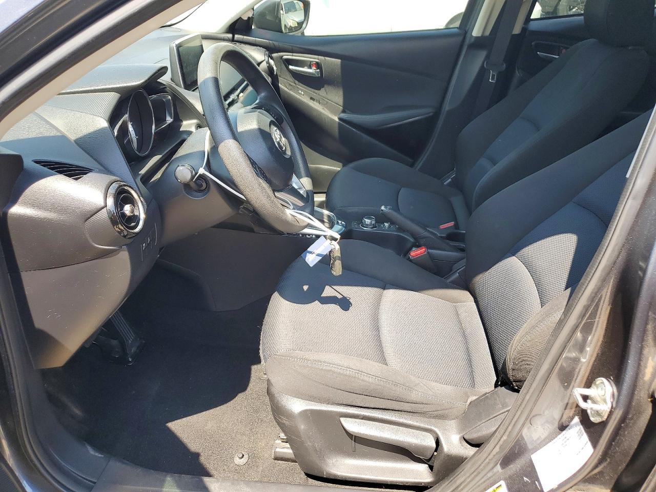 2017 TOYOTA YARIS