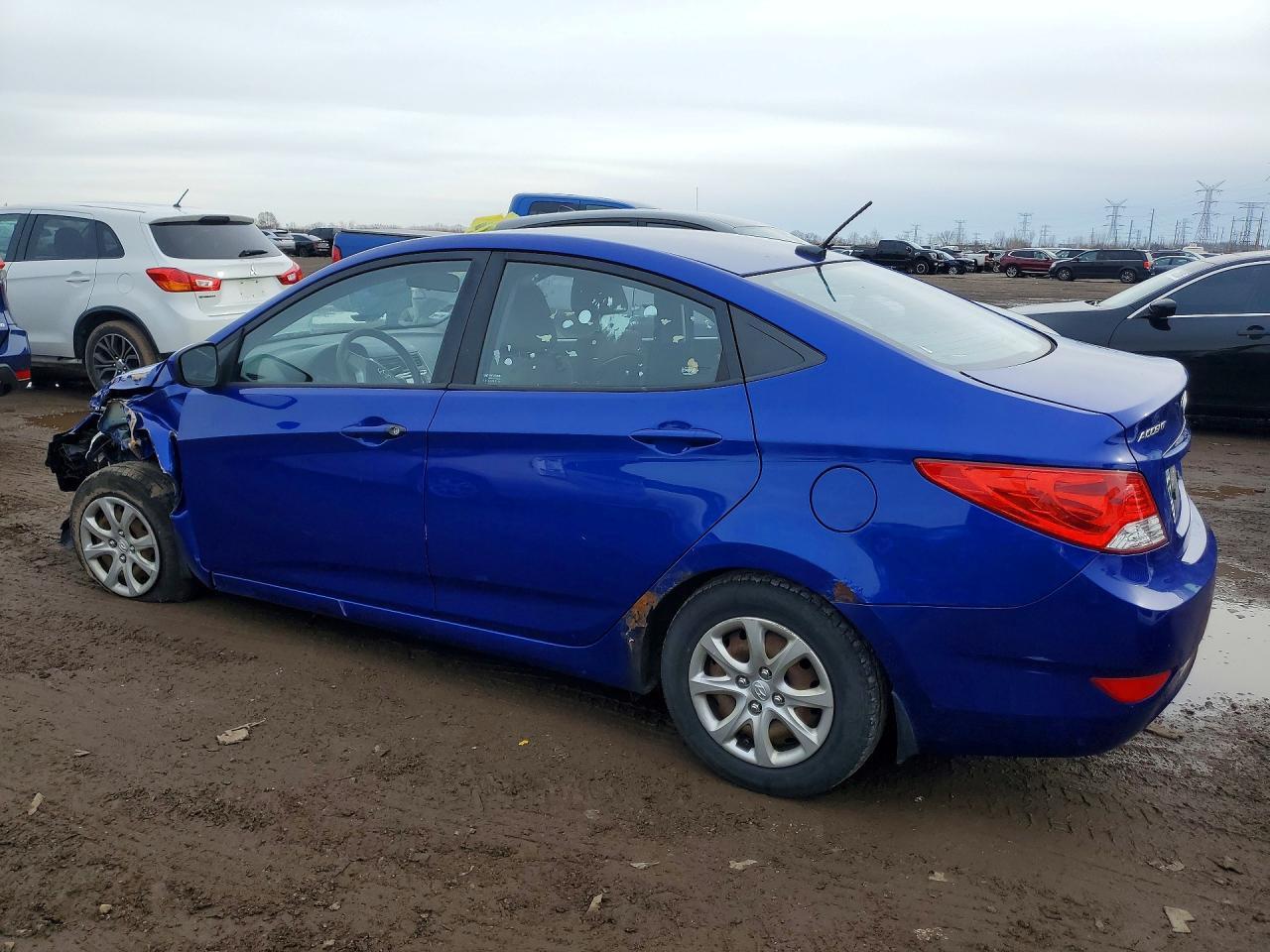 2013 HYUNDAI ACCENT