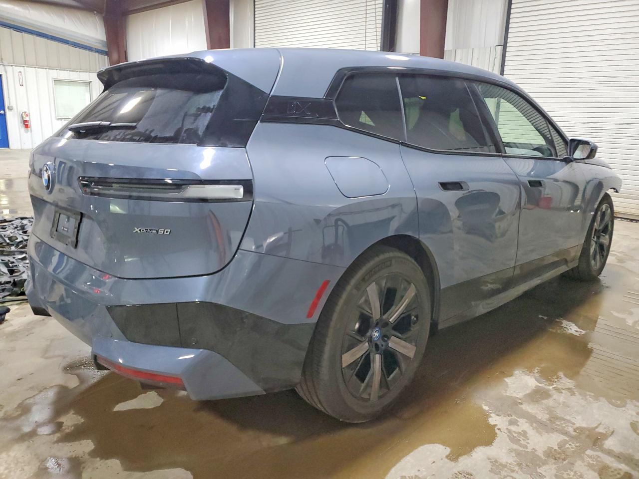 2024 BMW iX