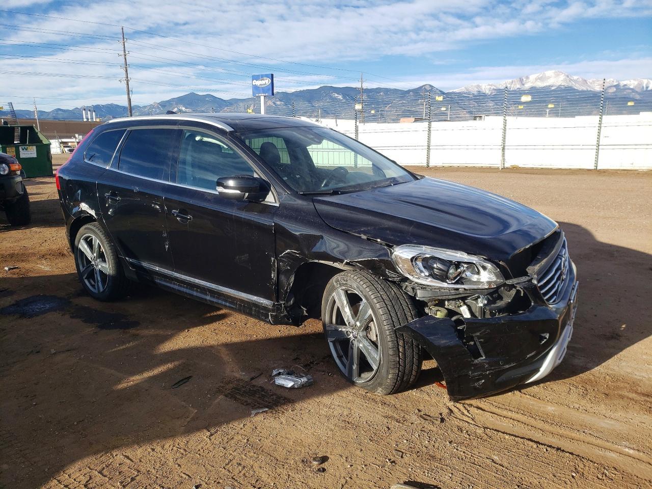 2017 VOLVO XC60