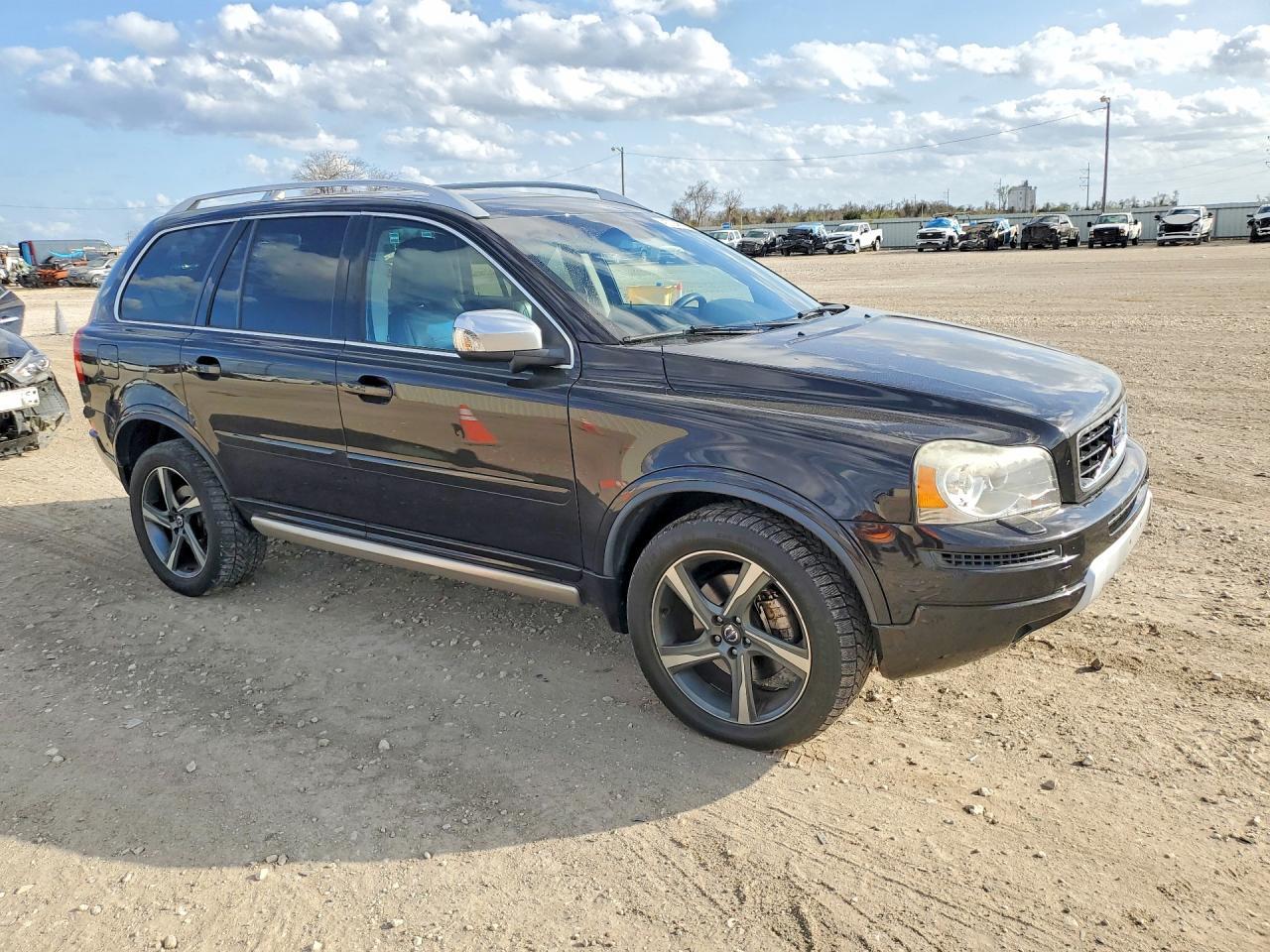 2014 VOLVO XC90