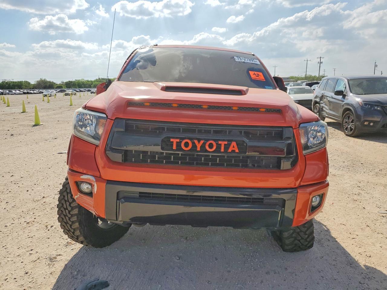 2017 TOYOTA TUNDRA