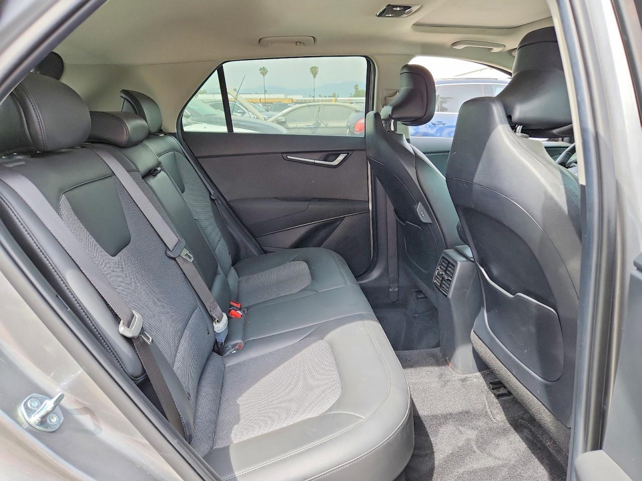 2025 KIA Niro