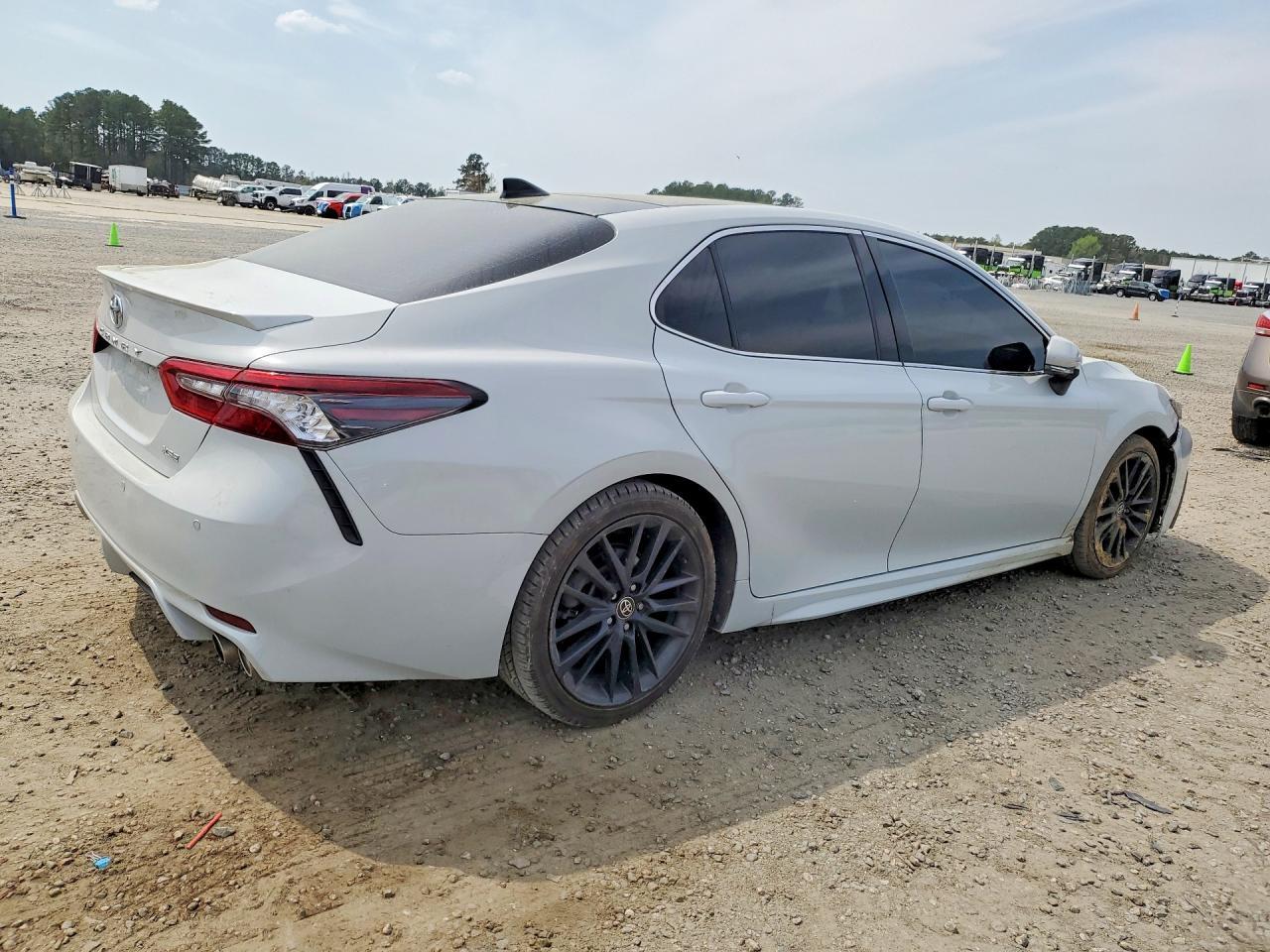 2022 TOYOTA CAMRY