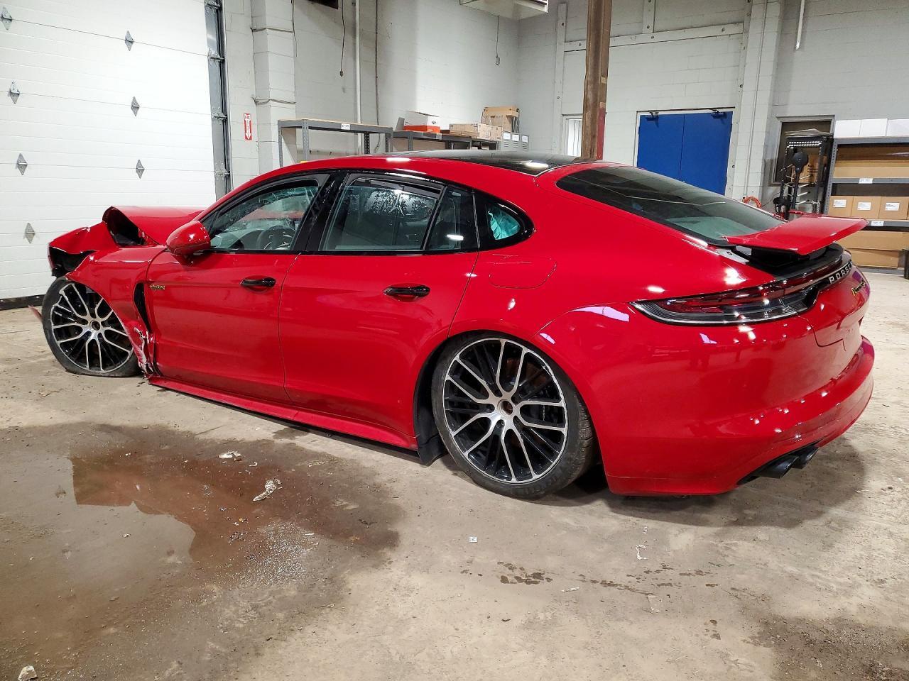 2023 PORSCHE Panamera