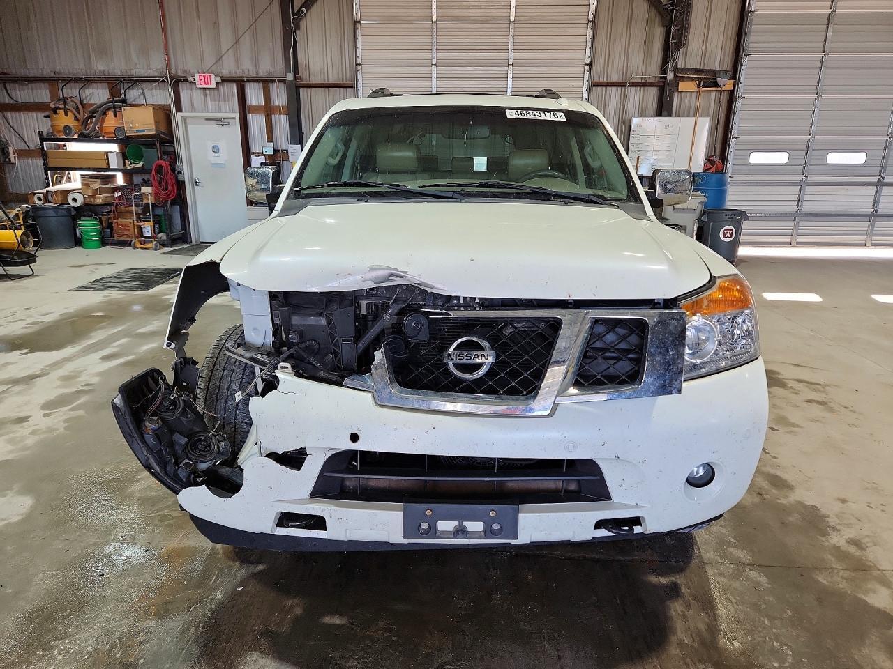 2015 NISSAN Armada