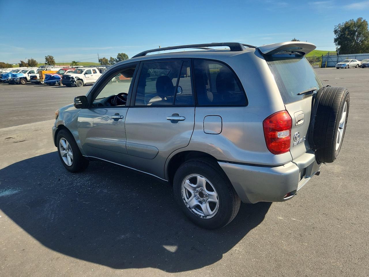 2004 TOYOTA RAV4