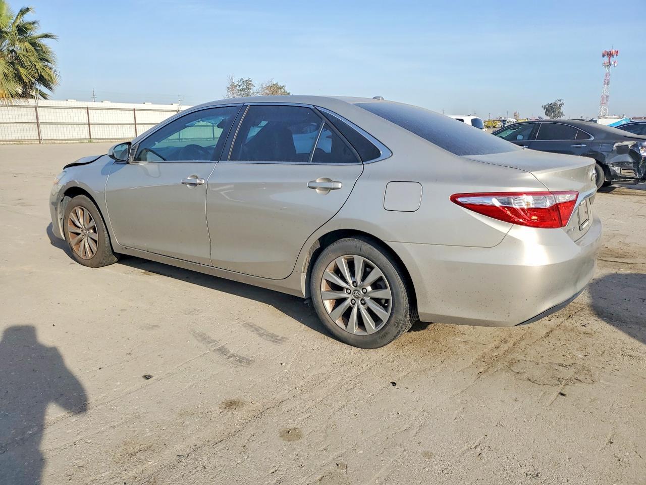 2015 TOYOTA CAMRY
