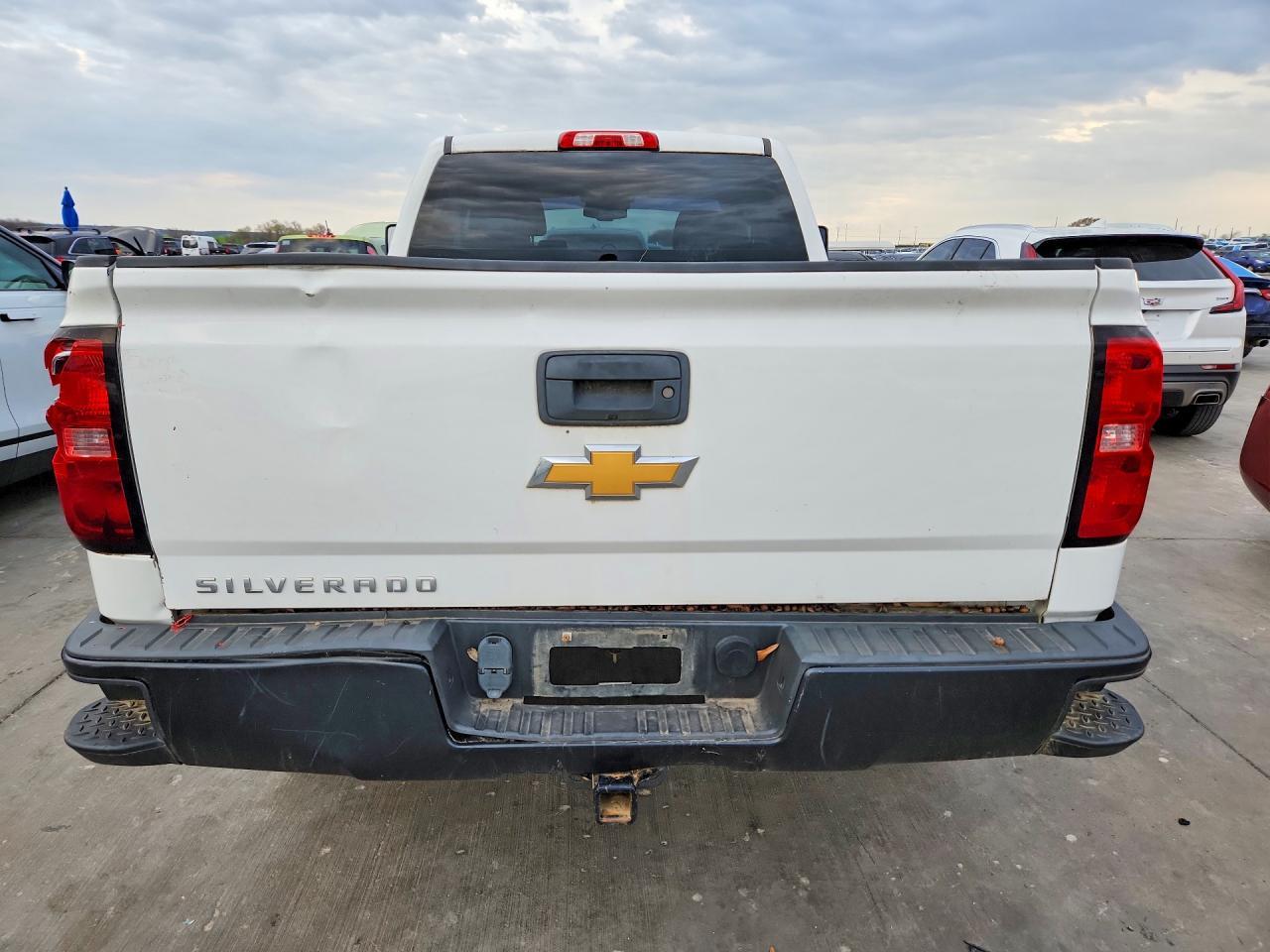 2018 CHEVROLET Silverado