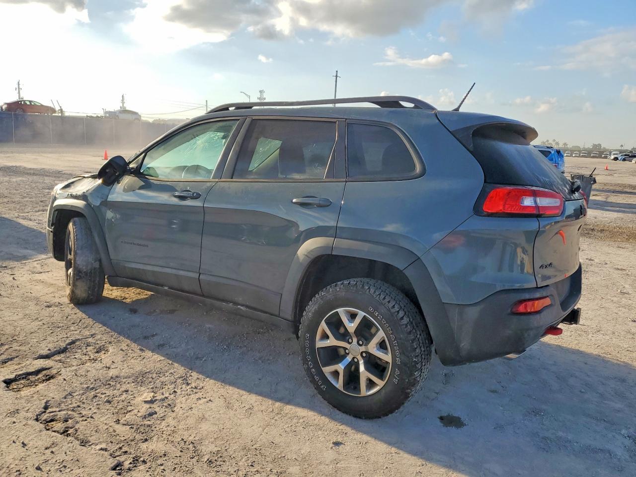 2015 JEEP CHEROKEE