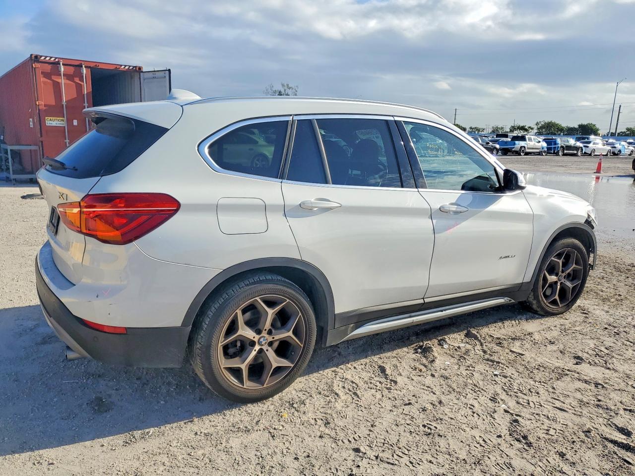2016 BMW X1