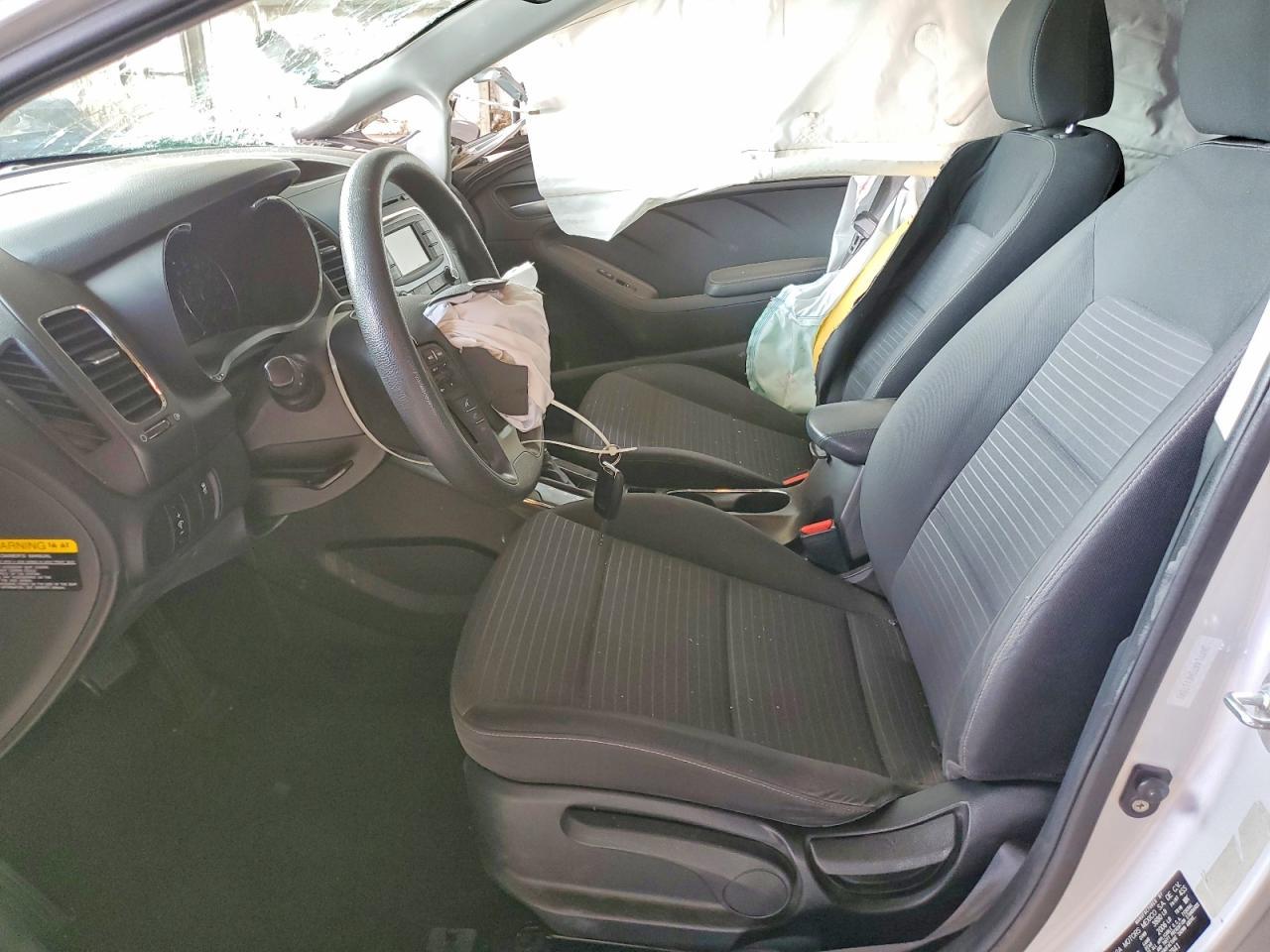 2017 KIA FORTE