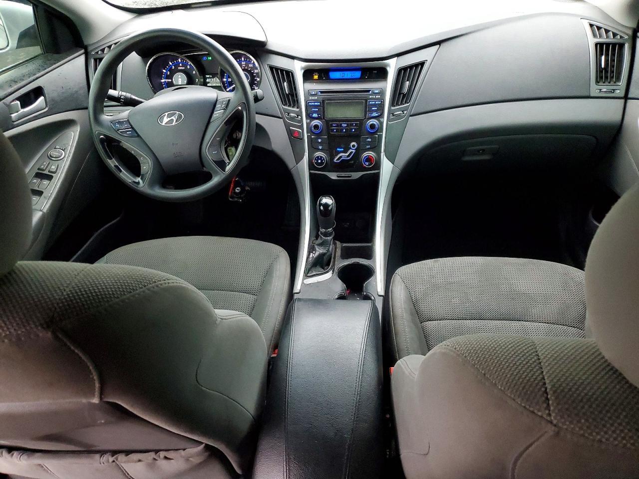 2013 HYUNDAI SONATA